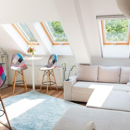 Cozy Flat In The Heart Of The City Oradea Extérieur photo