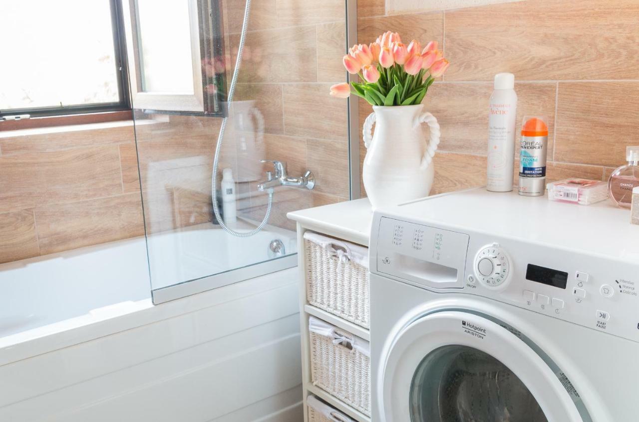 Cozy Flat In The Heart Of The City Oradea Extérieur photo