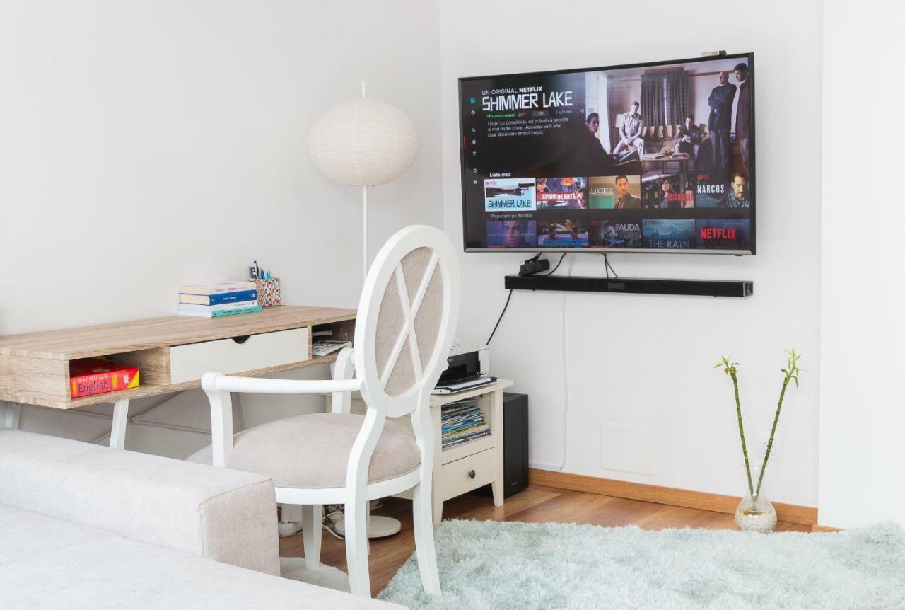 Cozy Flat In The Heart Of The City Oradea Extérieur photo